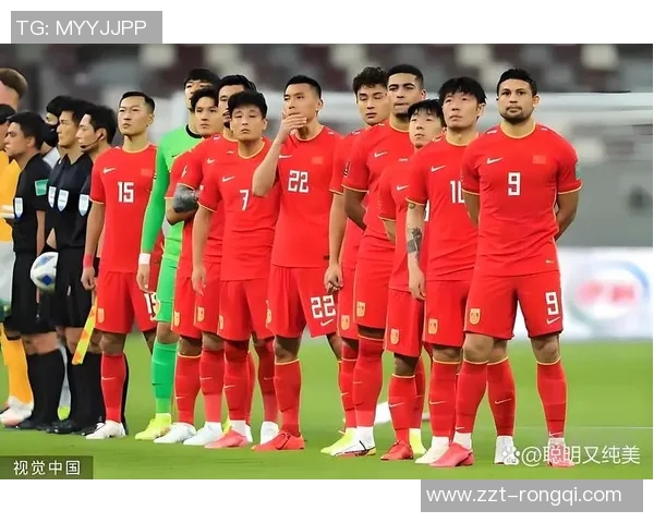 十大男足球星离世背后的故事与影响：他们的遗产如何改变了世界足坛