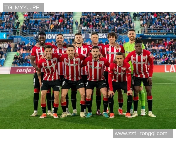 西班牙足球巨星深度解析:从巴萨到国家队的辉煌历程与成就